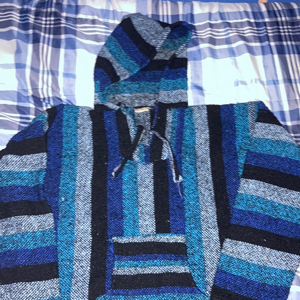 Baja hoodie blue, black and white